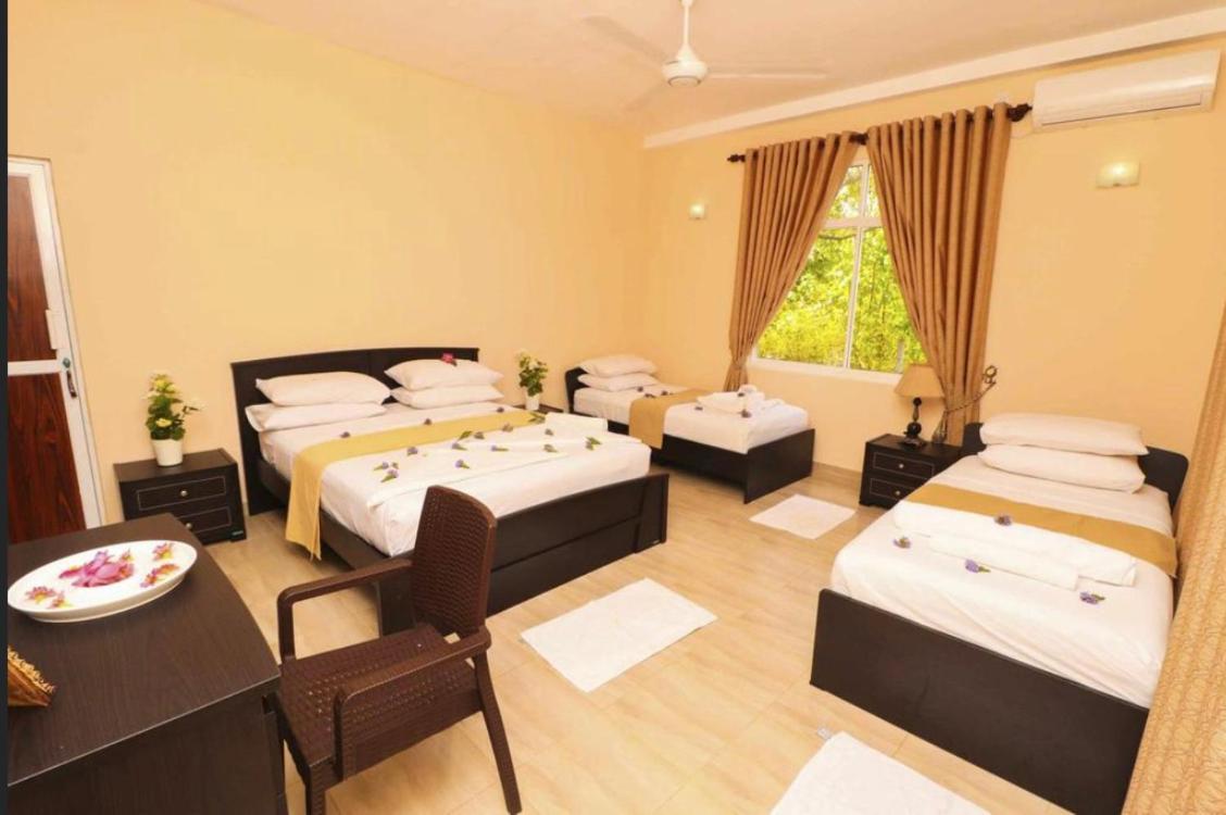 Peacock Resort Anuradhapura Exterior foto