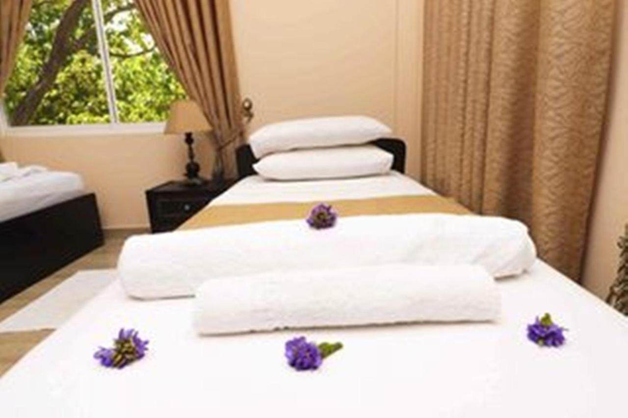 Peacock Resort Anuradhapura Exterior foto