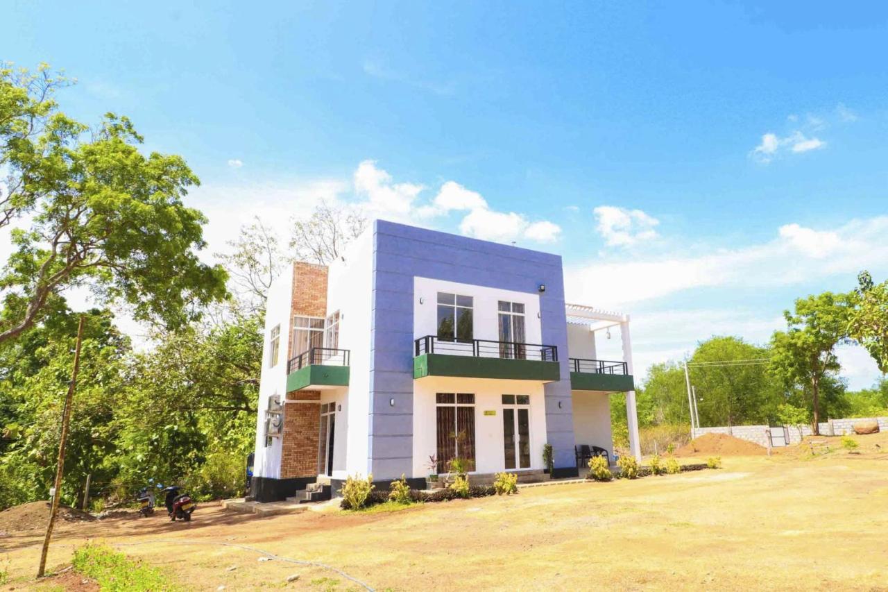 Peacock Resort Anuradhapura Exterior foto